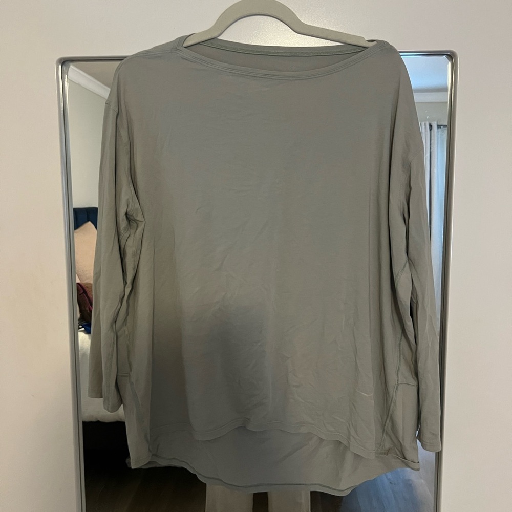 Lululemon shirt